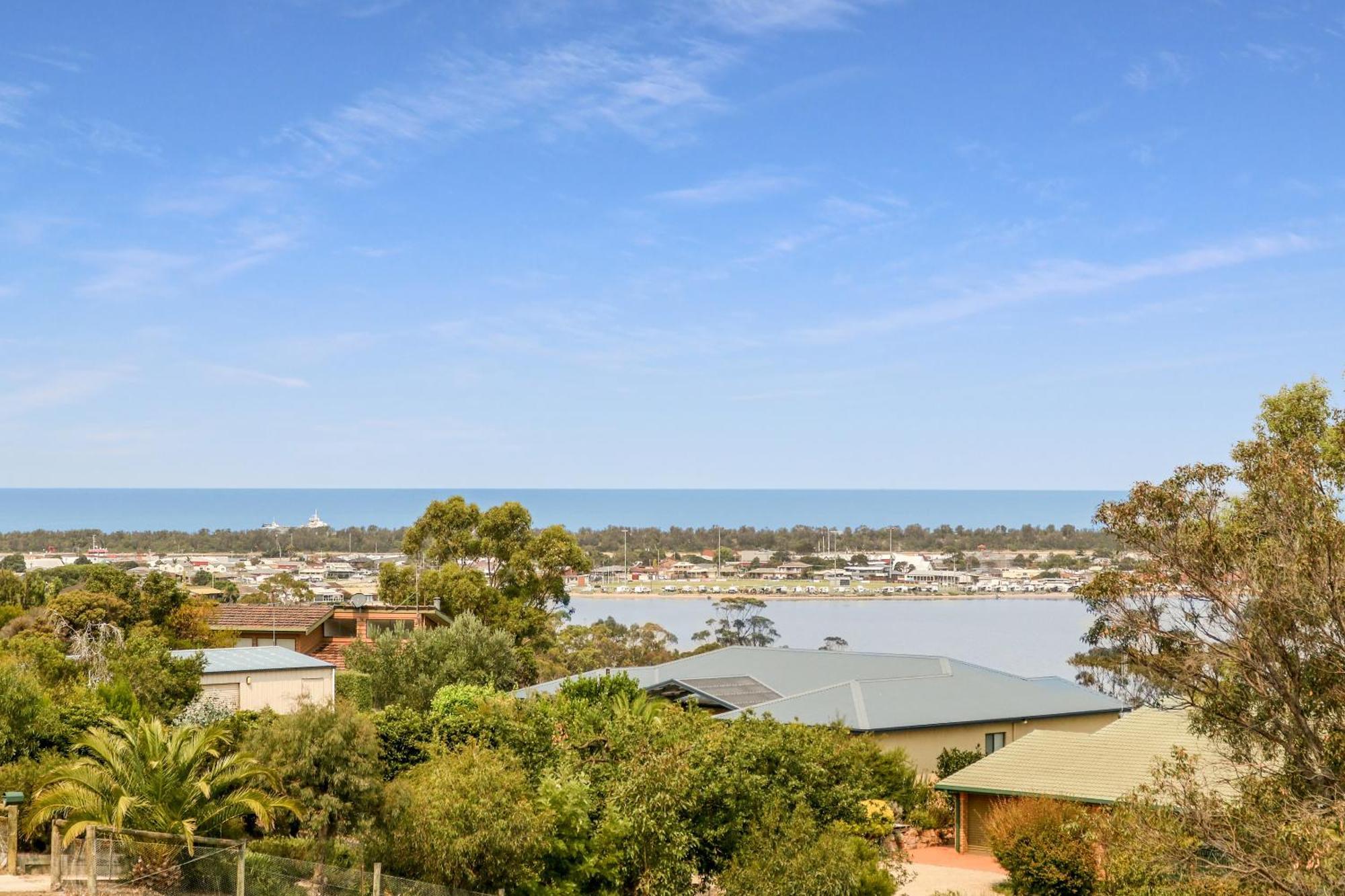 Nautilus Villa Lakes Entrance Buitenkant foto